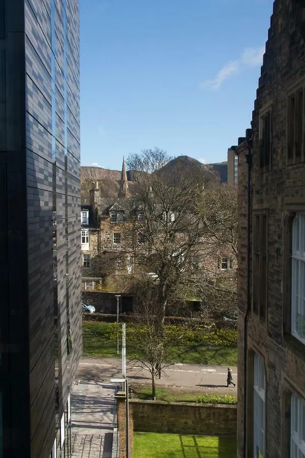 2 Bed Apartment At Quartermile Edinburgh