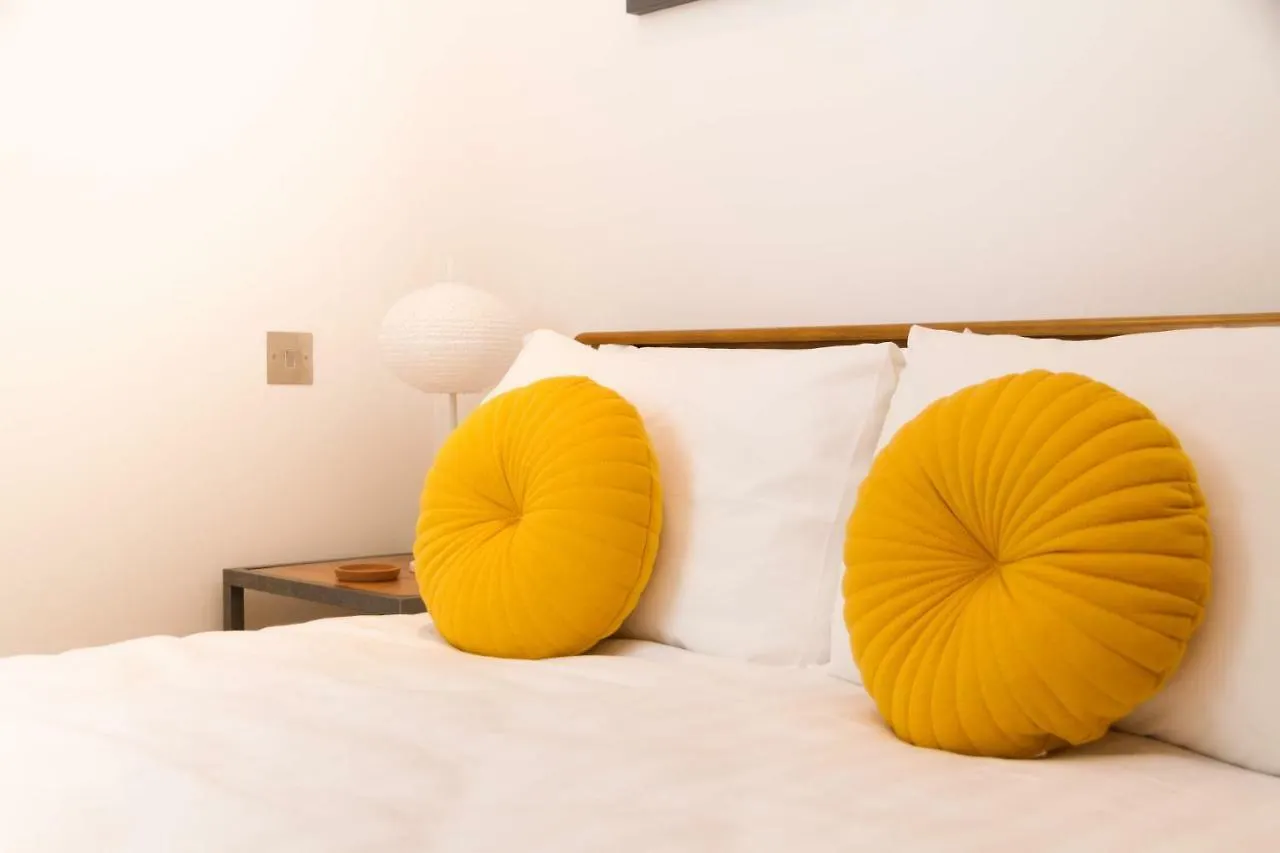 2 Bed Apartment At Quartermile Edinburgh United Kingdom