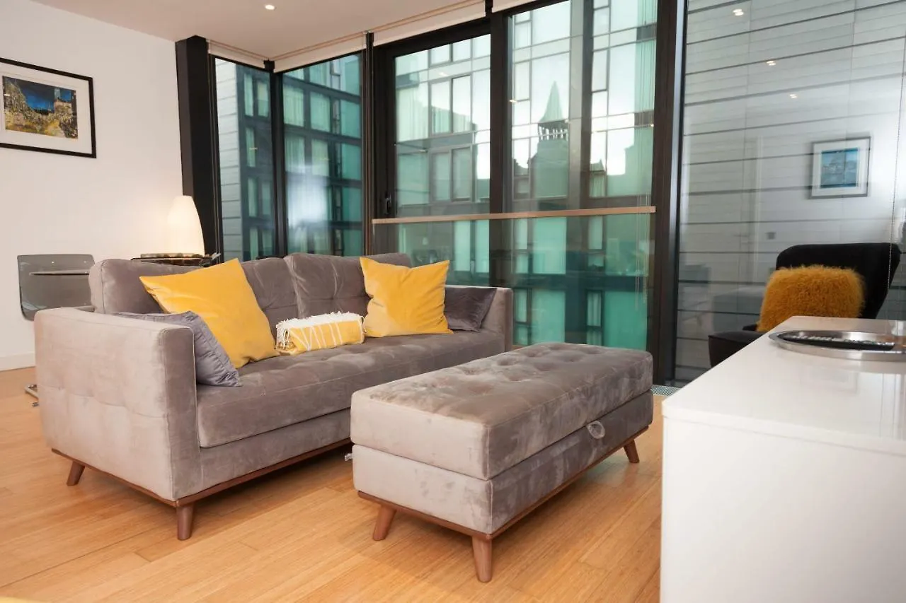 2 Bed Apartment At Quartermile Edinburgh