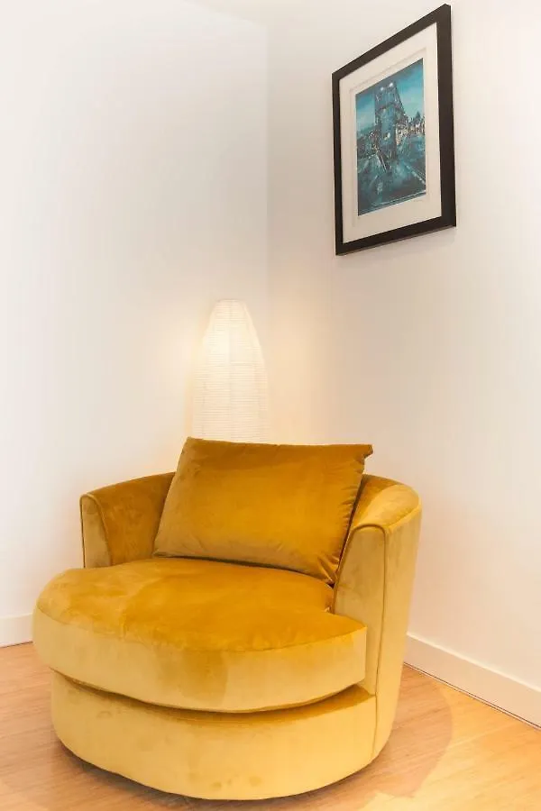 2 Bed Apartment At Quartermile Edinburgh