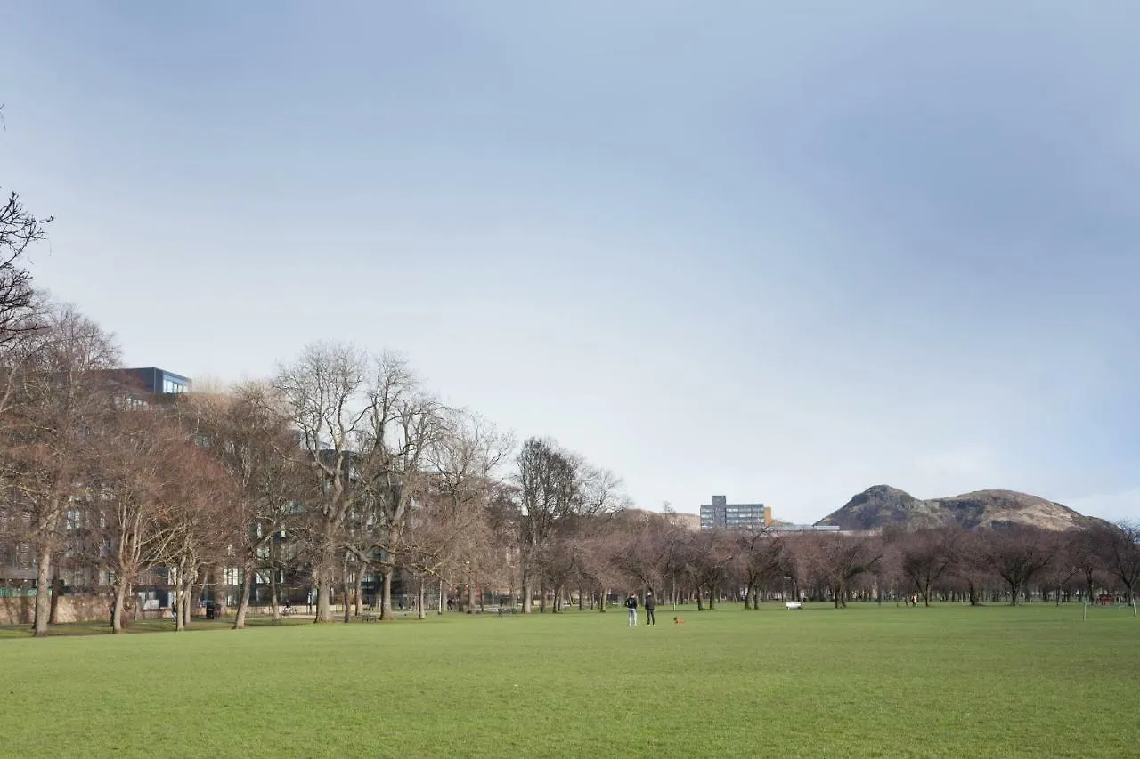 2 Bed Apartment At Quartermile Edinburgh 0*,